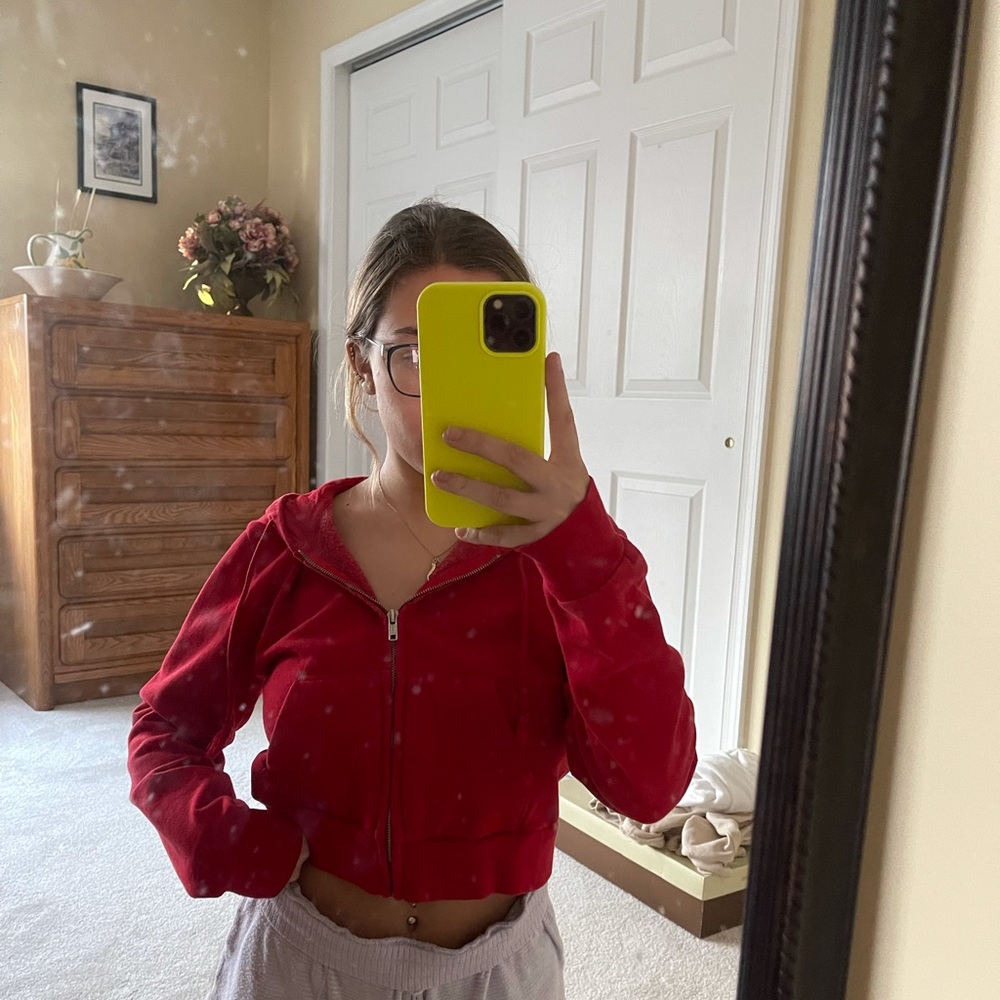 Brandy Melville sweatshirt